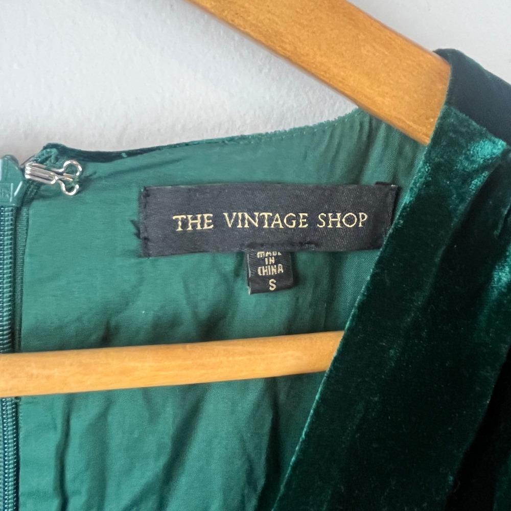 2/$20 The Vintage Shop Emerald Green Velvet V-Neck Puffle Sleeve Dress Small - Picture 4 of 6